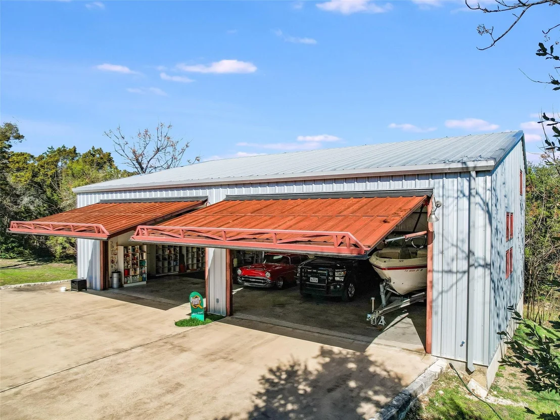 Photo of 10213 Circle DR