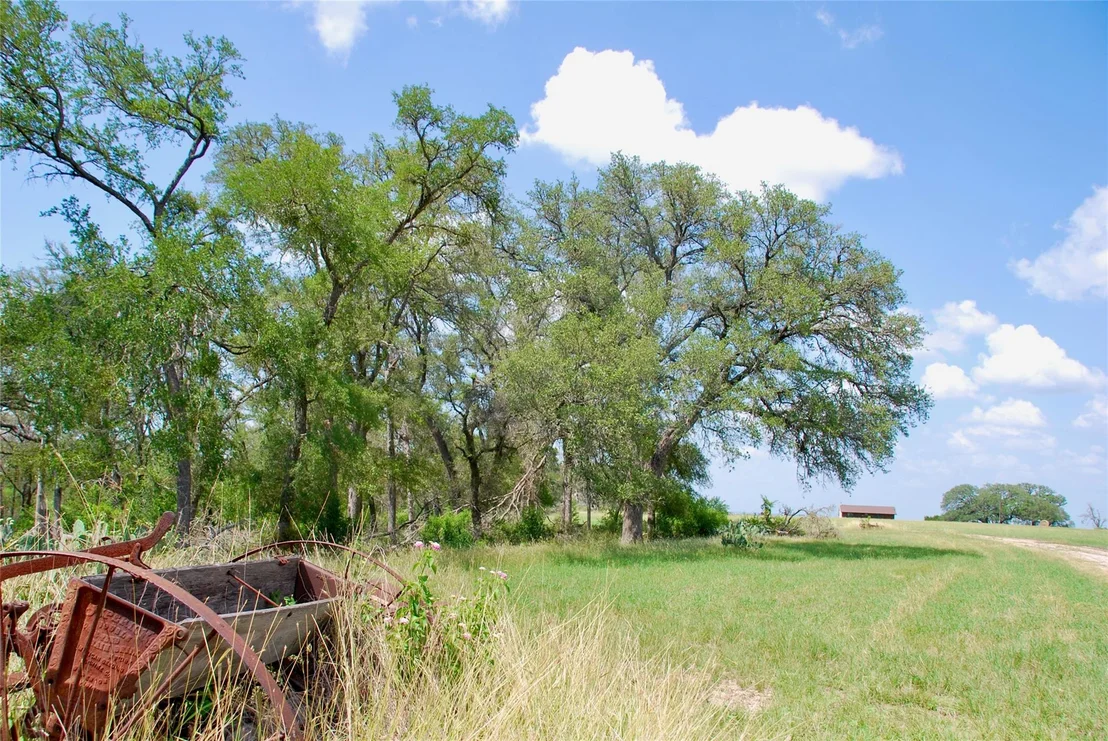 Photo of 2725 Old Lehmann RD