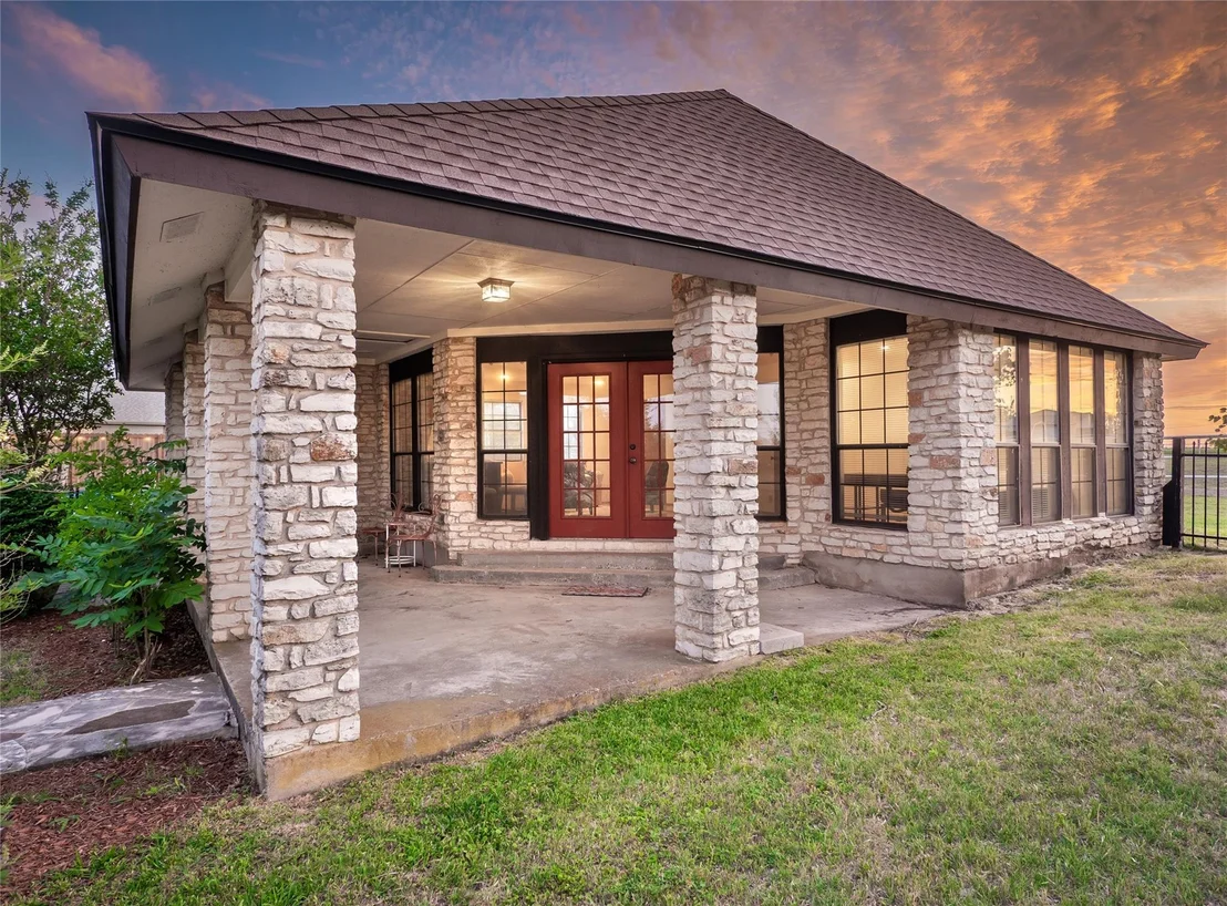 Photo of 1822 Rowe LOOP