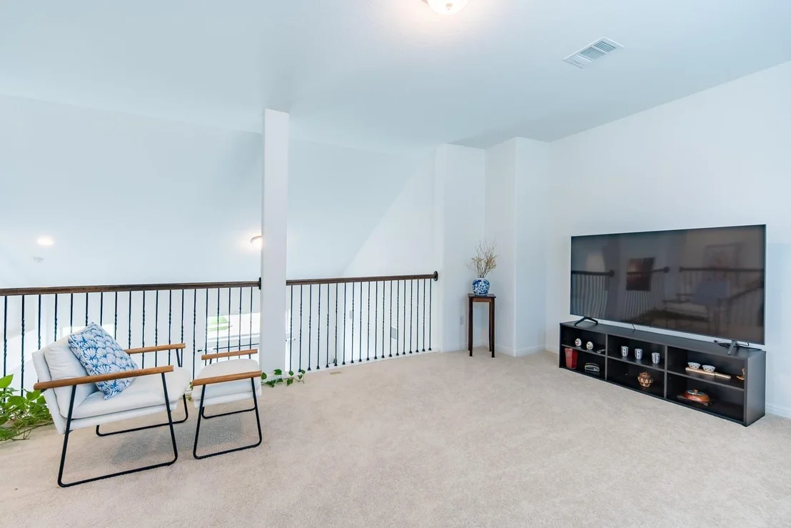 Photo of 169 Mayney LN