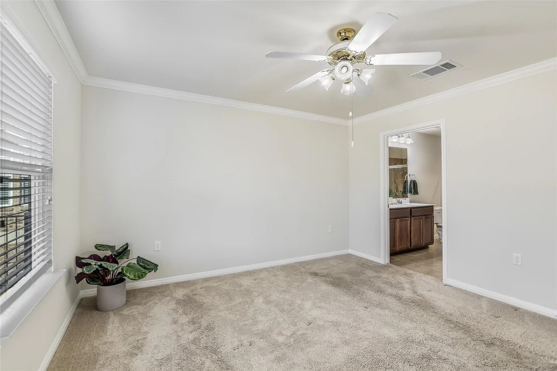 Photo of 803 Hamilton LN