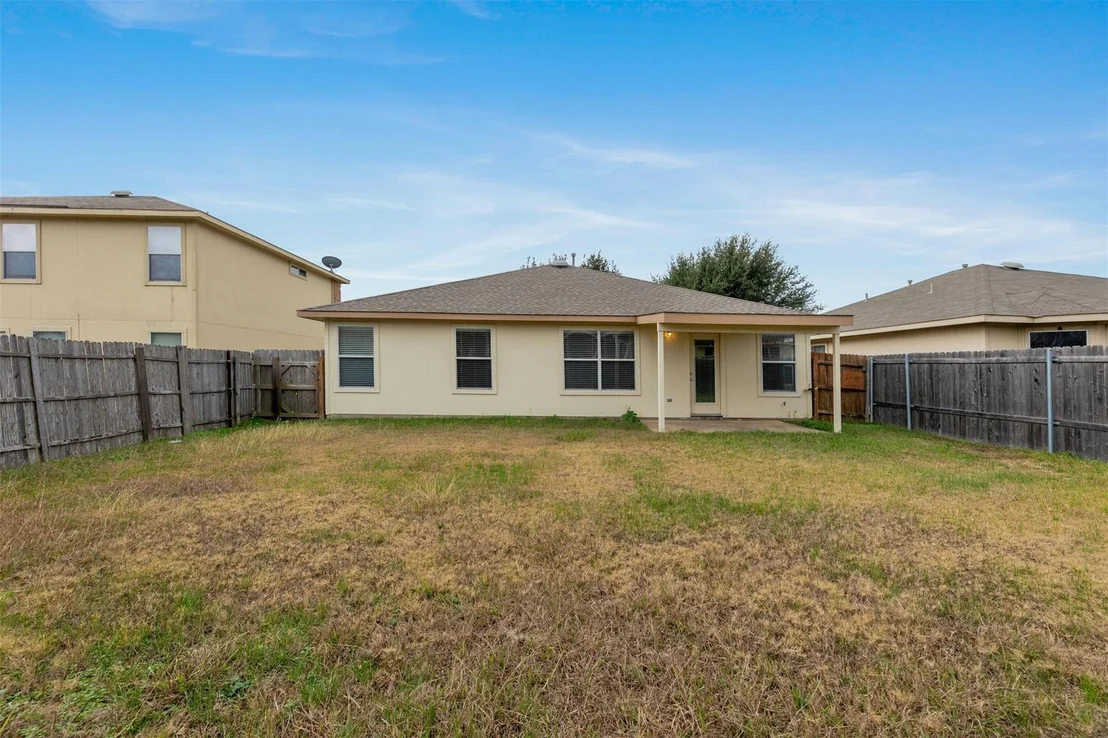 Photo of 18412 Sunhaven CV