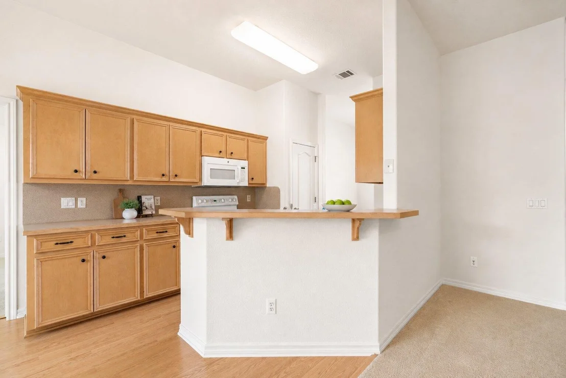 Photo of 106 Stacey LN