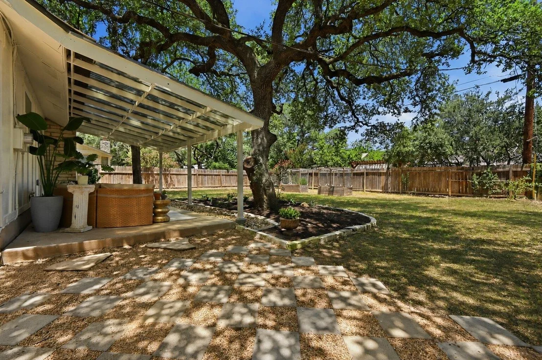 Photo of 4814 White Elm DR