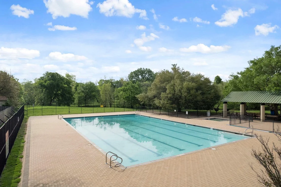 Photo of 15125 Custis LN