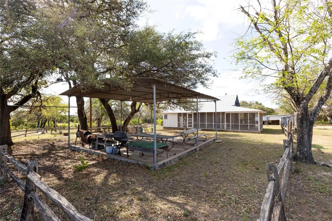 Photo of 9939 County Road 404