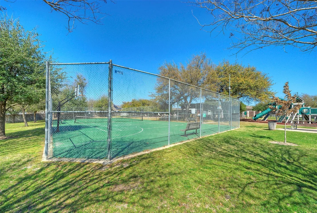 Photo of 601 Indian Run DR