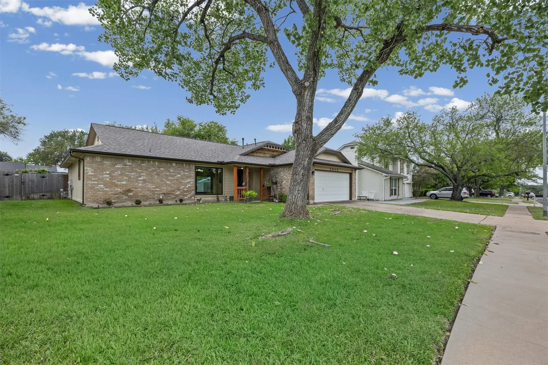 Photo of 1413 Charolais DR