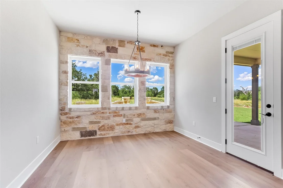 Photo of 124 Draper LN