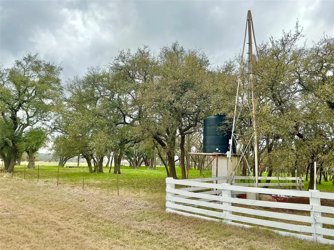Photo of 2501 County Road 228