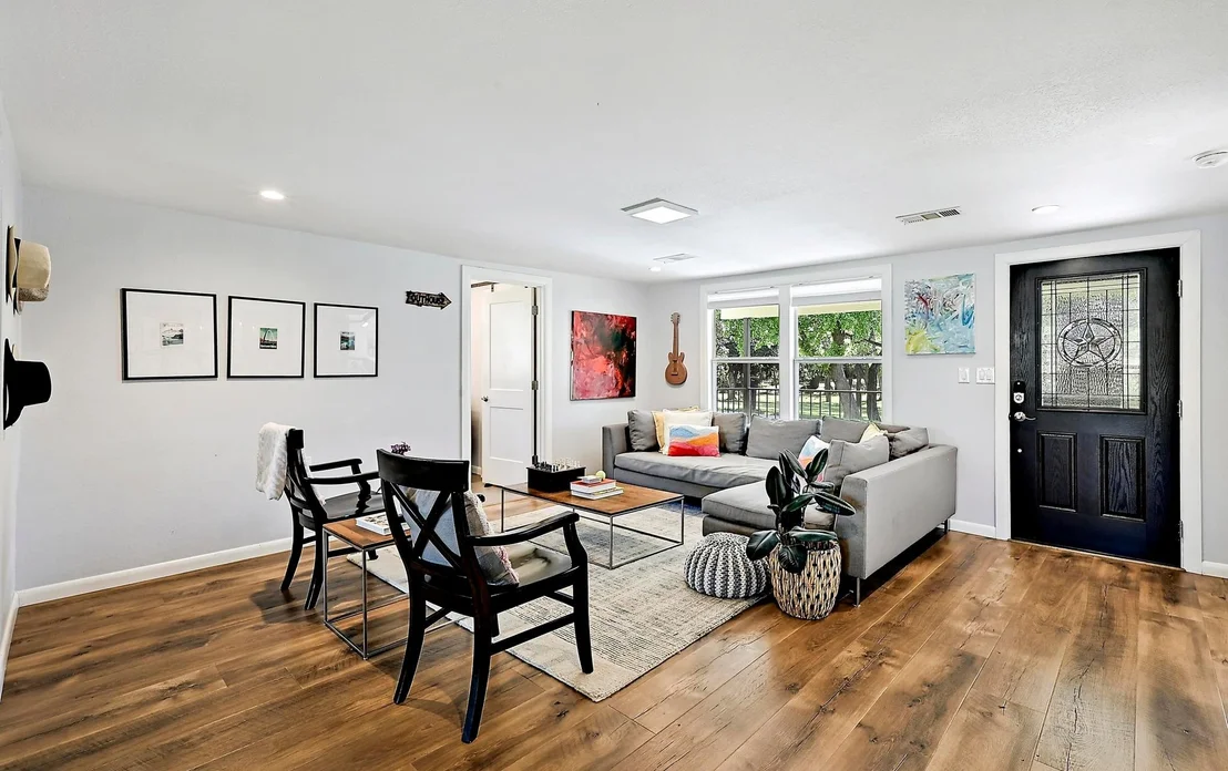 Photo of 1318 Contour DR