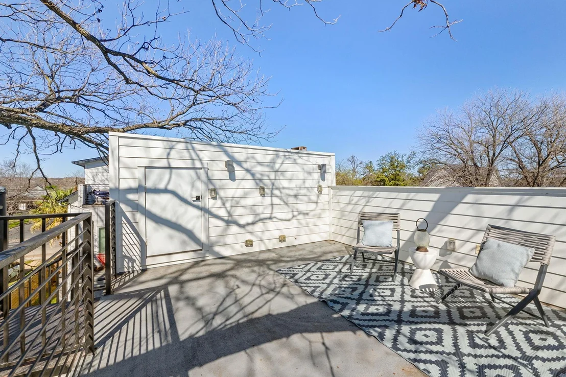 Photo of Unit 2 at 2905 Lyons RD