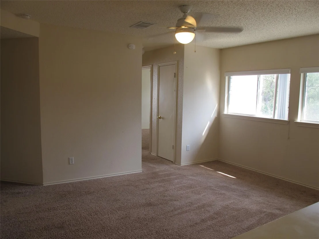 Photo of 2011 Jasper LN