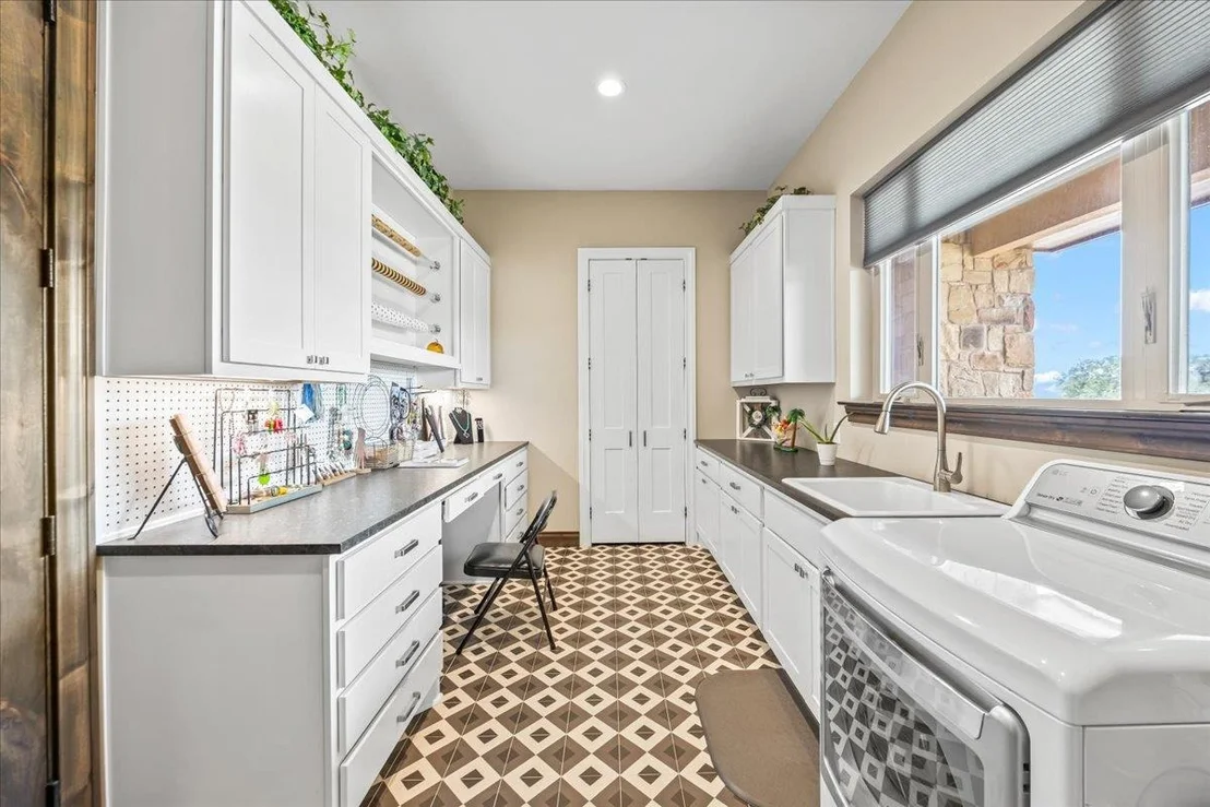 Photo of 742 Pacific PL