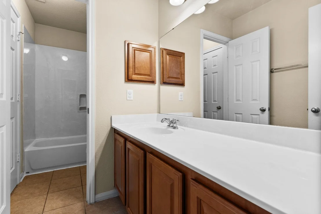Photo of 5908 Mosaic TRL