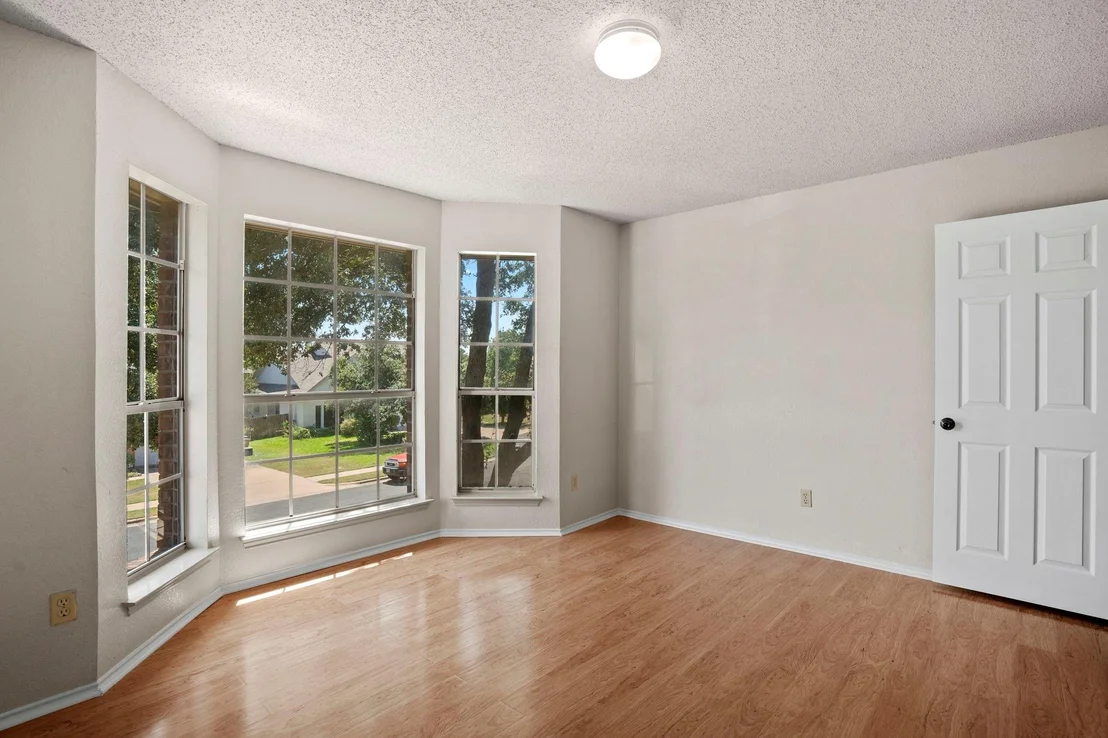 Photo of 8008 Cutler Ridge PL