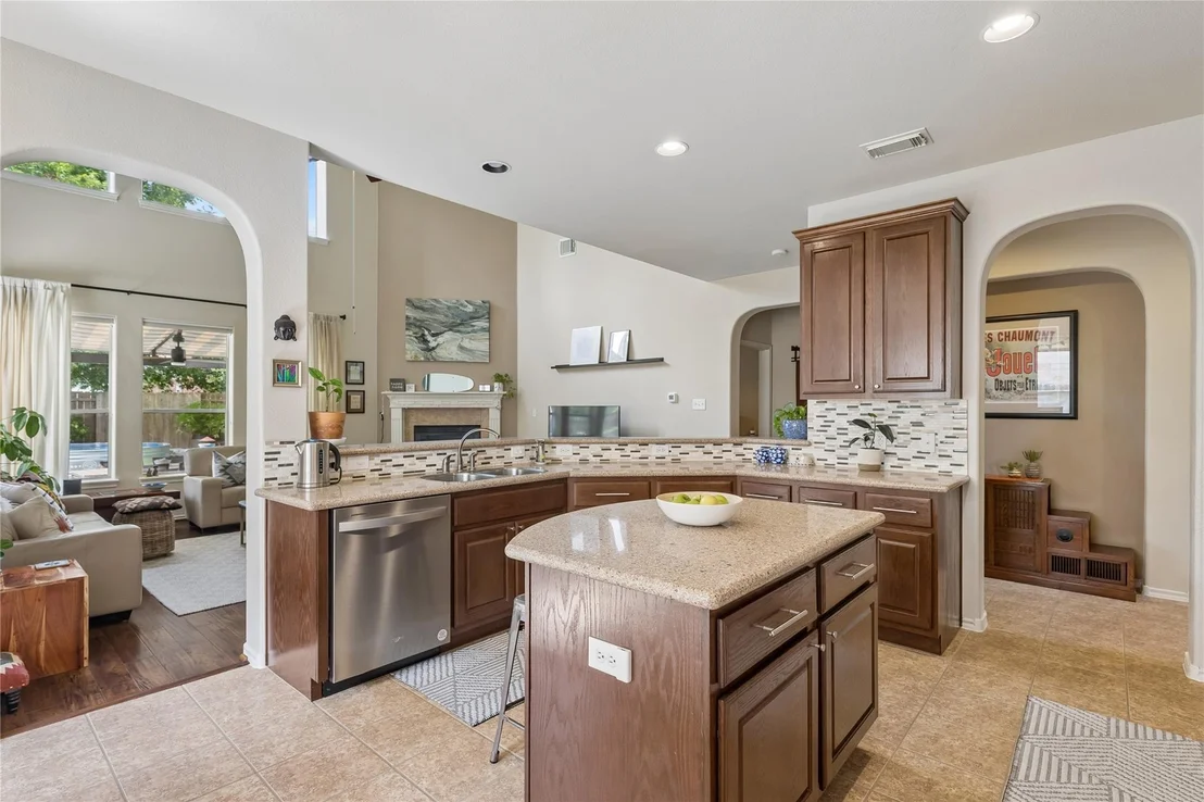 Photo of 3635 Pine Needle CIR