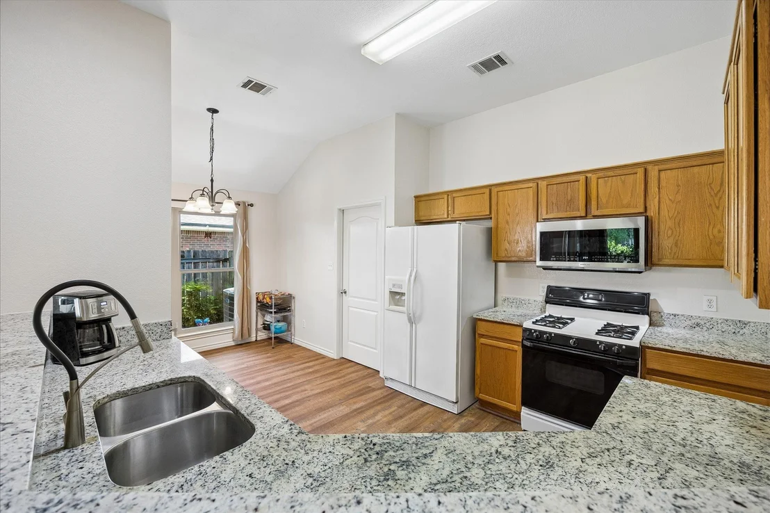 Photo of 111 Finch LN