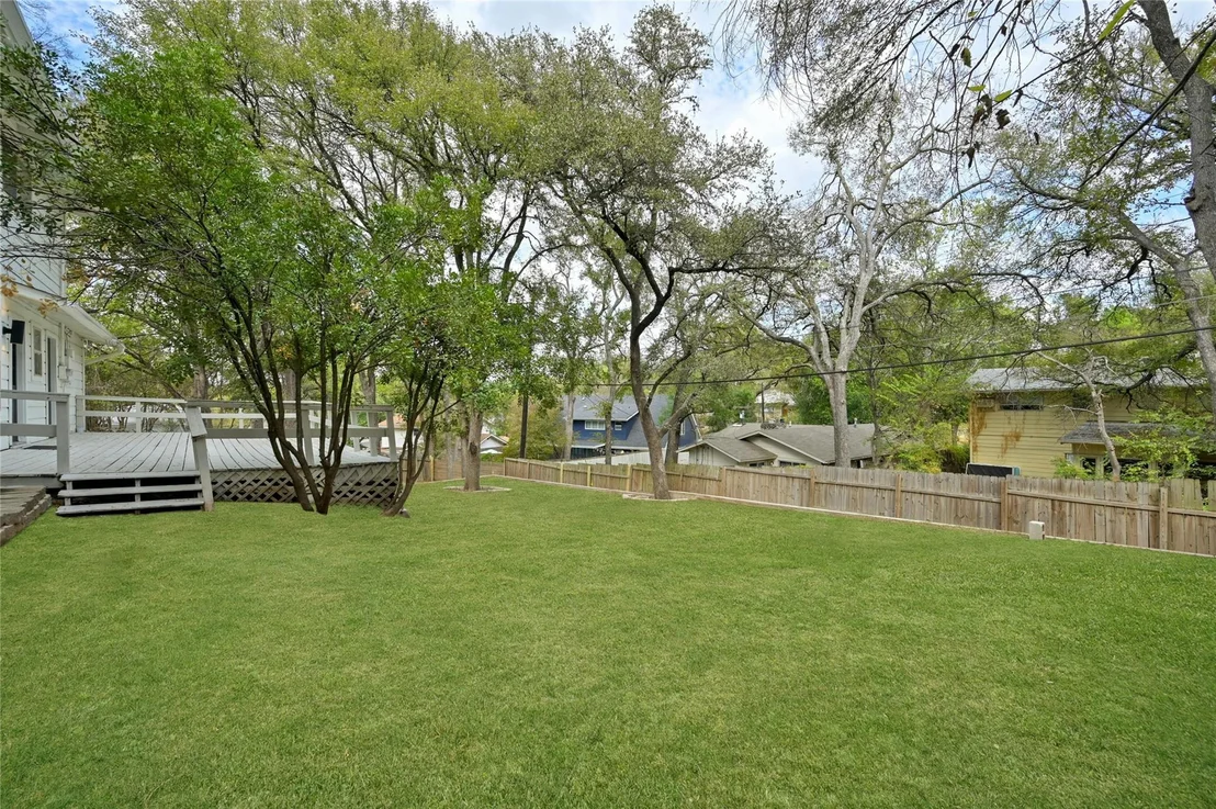 Photo of 1704 Fawn DR