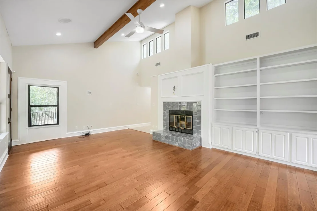 Photo of 9302 Rolling Oaks TRL