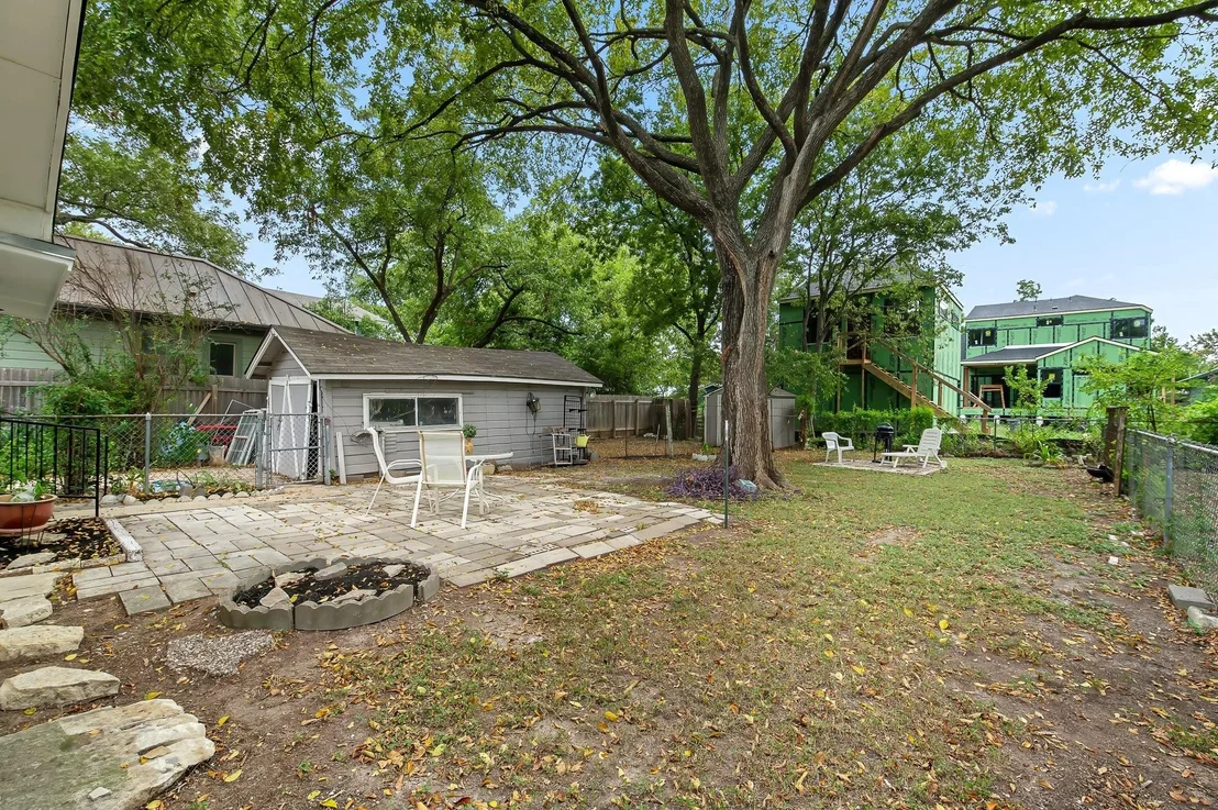 Photo of 1708 Payne Ave