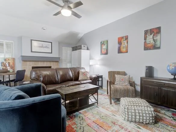 Photo of 2223 Mockingbird DR