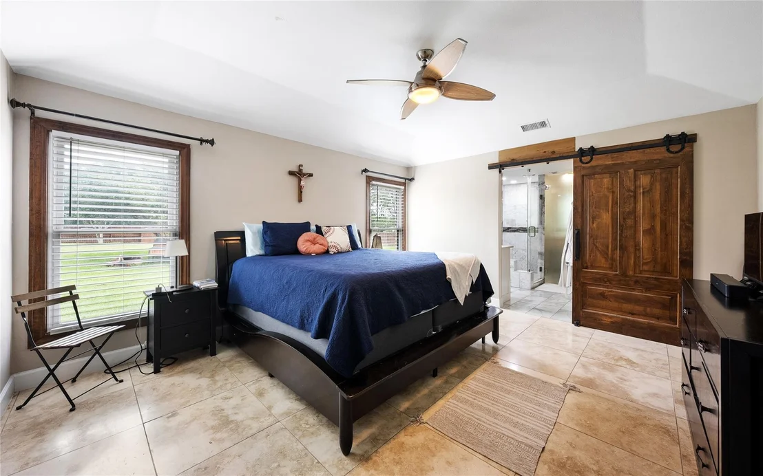 Photo of 301 Oak Ridge RD