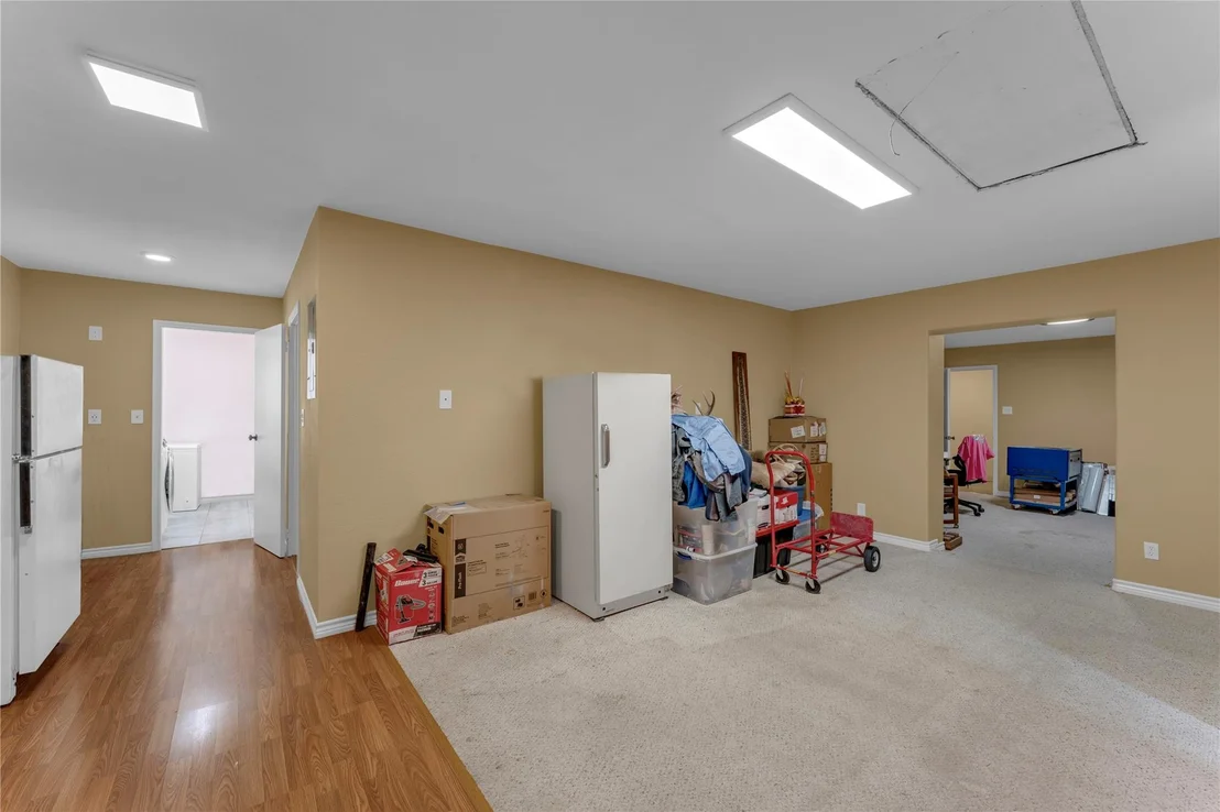 Photo of 312 Apache DR