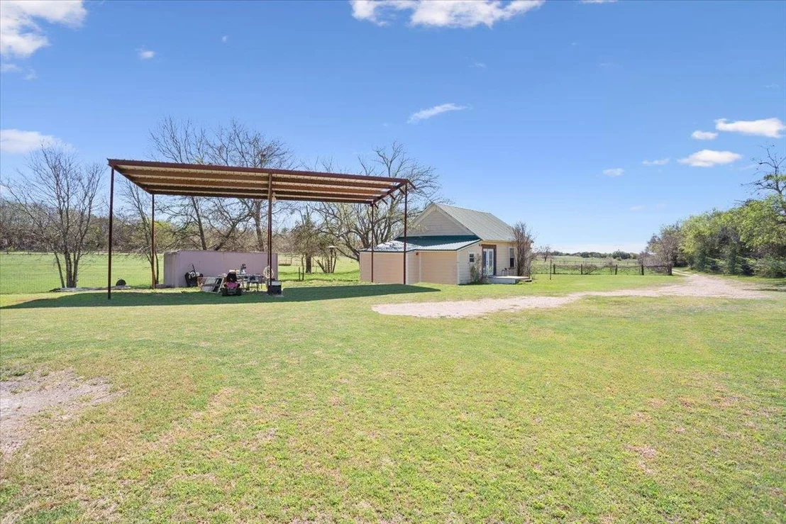 Photo of 2804 Auction Barn RD