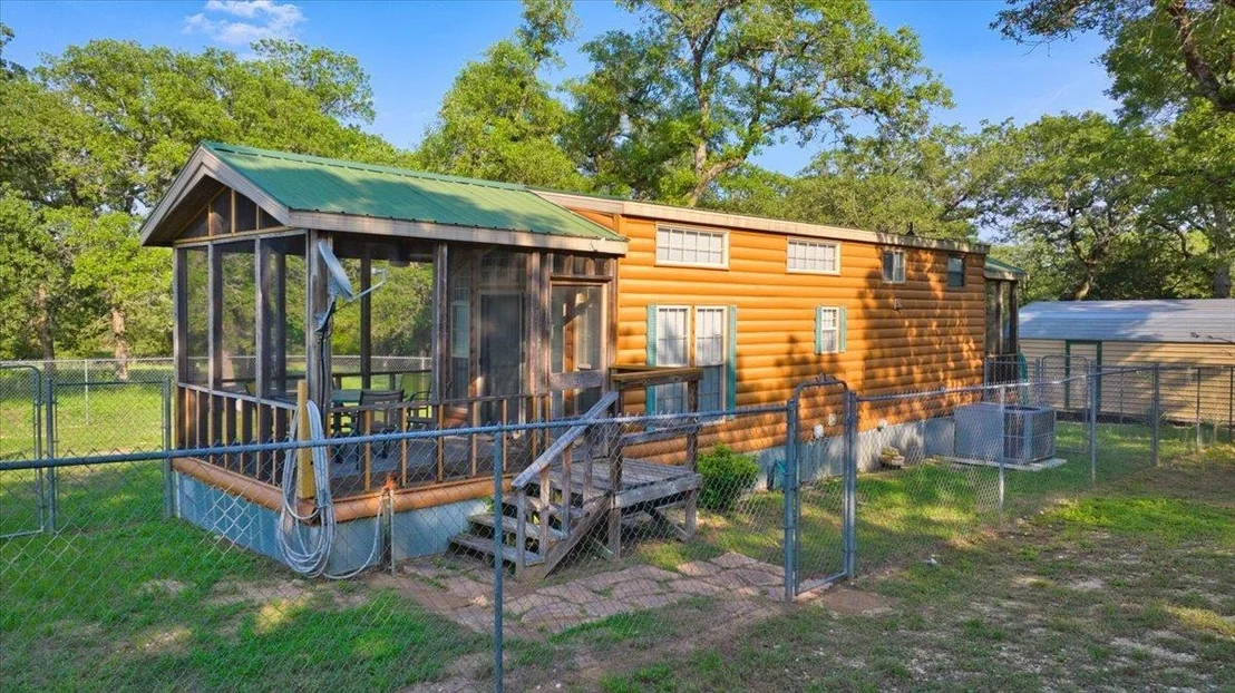Photo of 2095 County Road 442