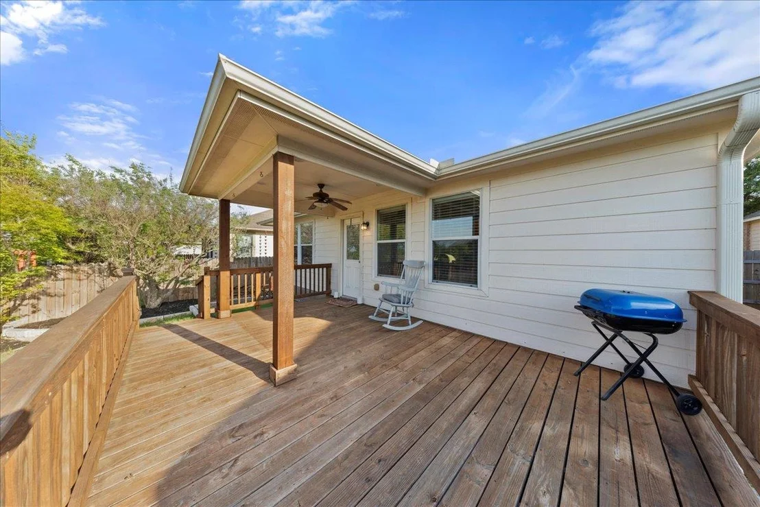 Photo of 747 Reliance DR