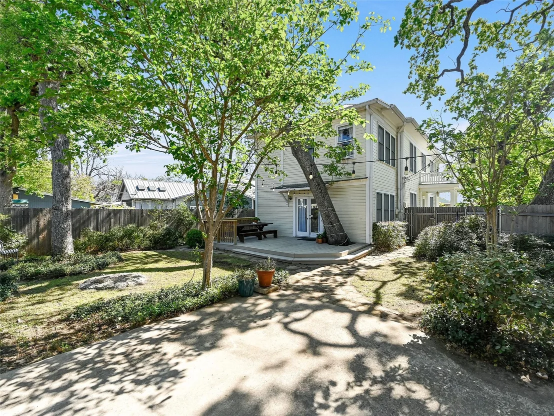 Photo of 4000 Avenue D