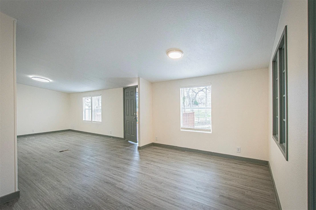 Photo of 241 Comancheria TRL