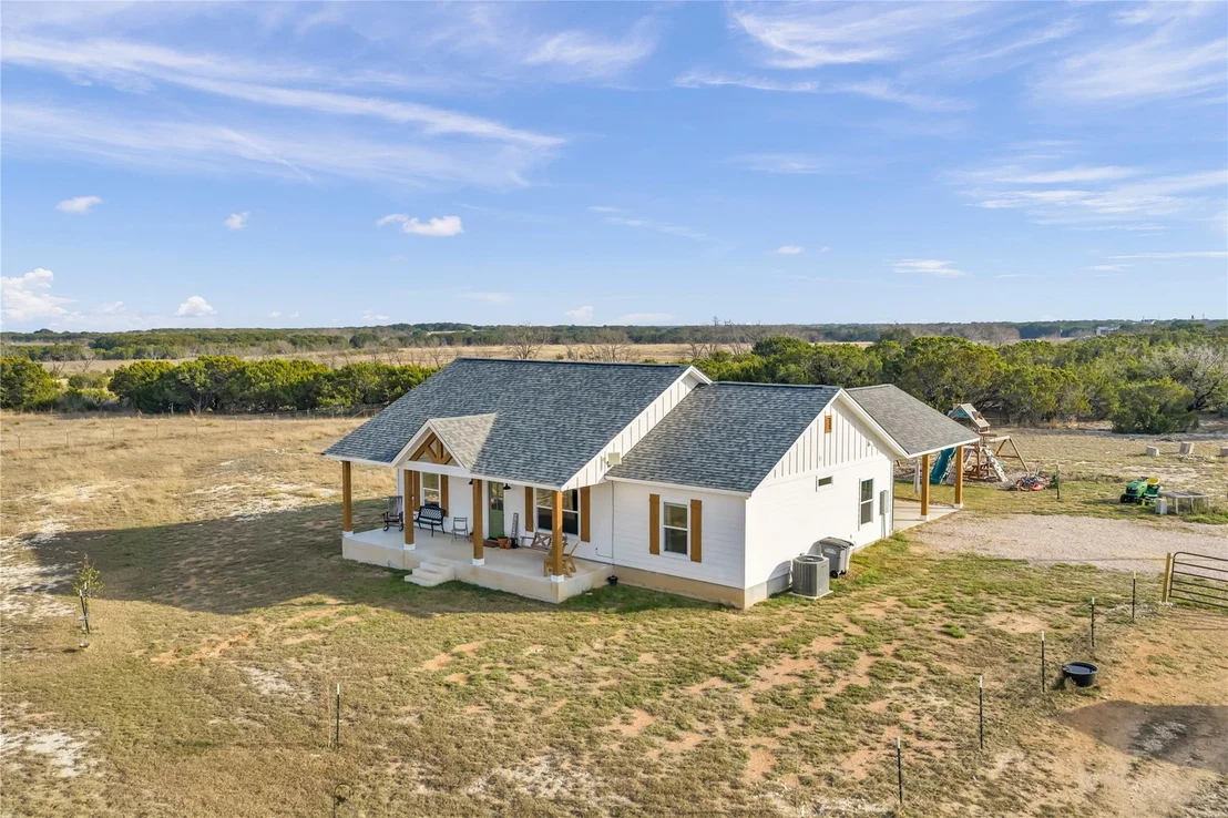 Photo of 124 Donnie DR