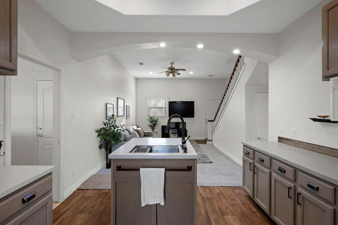 Photo of 106 Park DR