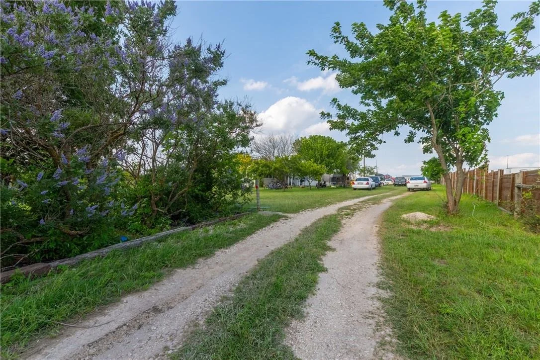 Photo of 1629 County Road 107 RD