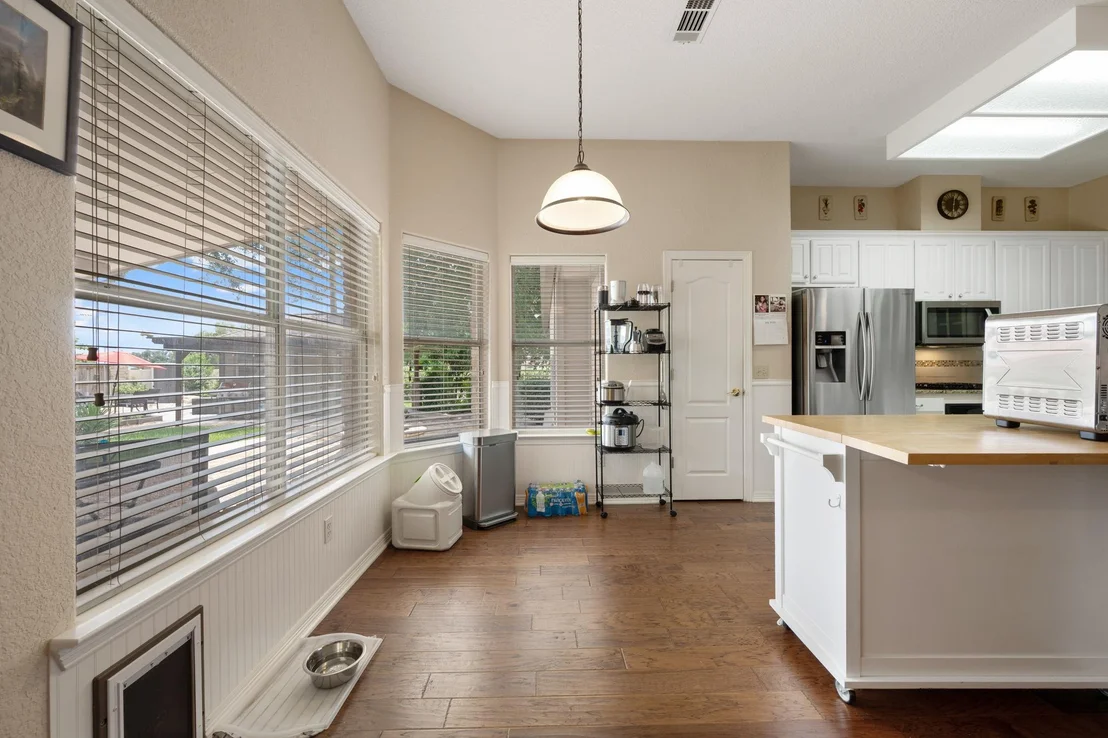 Photo of 102 Stacey LN