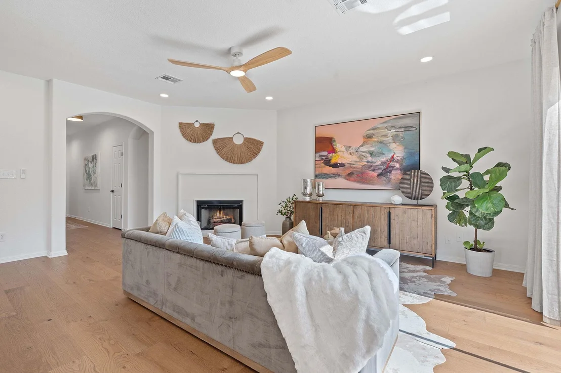 Photo of 2209 Westfalian TRL