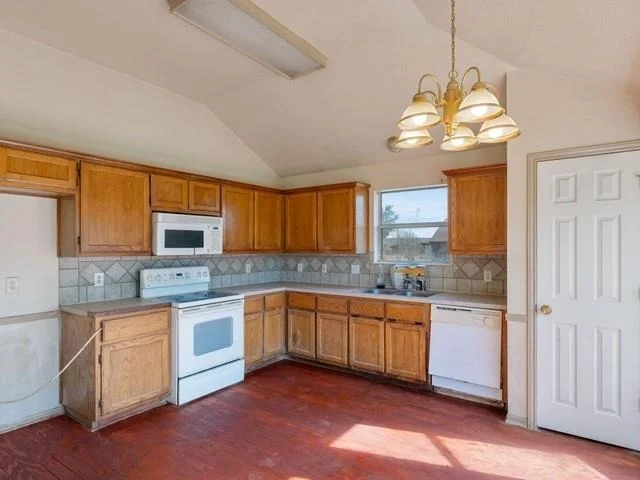 Photo of 121 Meadow Lake LN