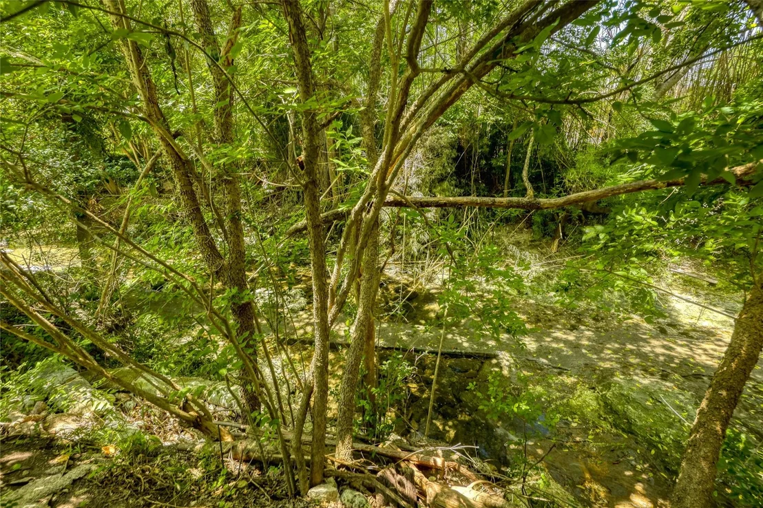 Photo of 1007 Quail Park DR