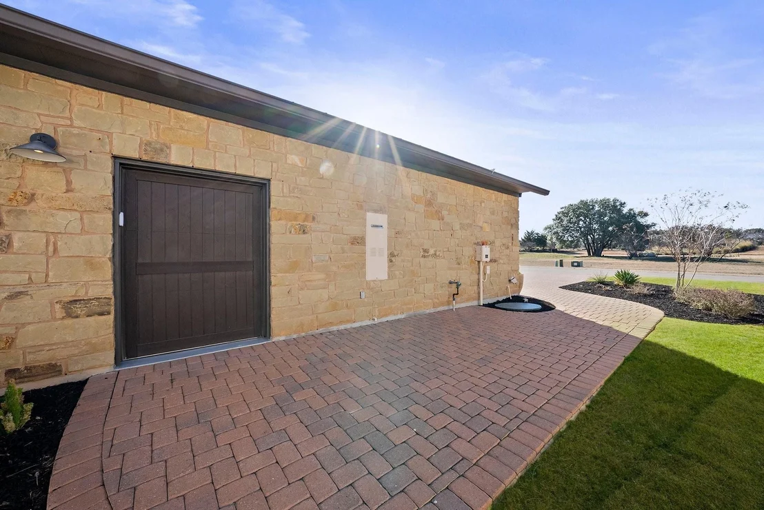 Photo of 114 Azalea LOOP