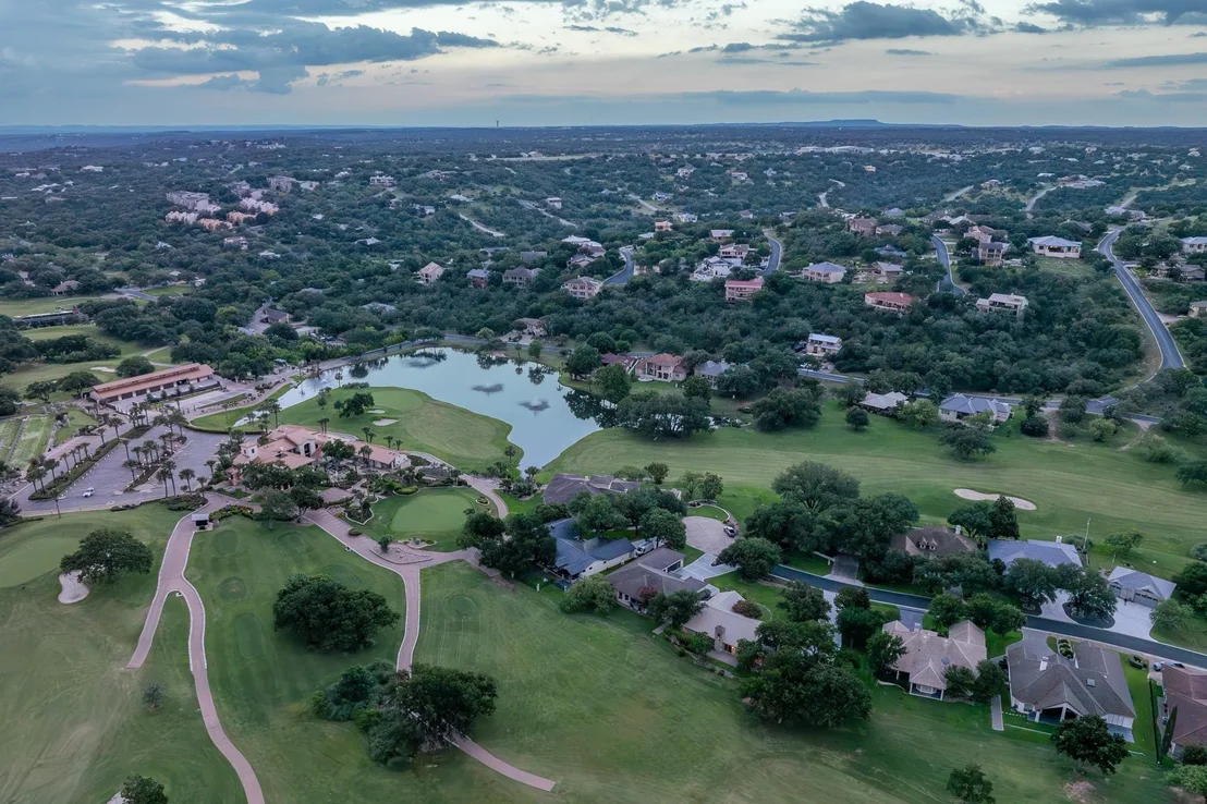 Photo of 2820 Aurora