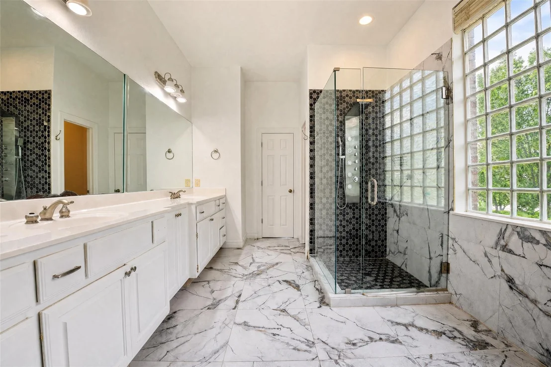 Photo of 2260 Fernspring DR