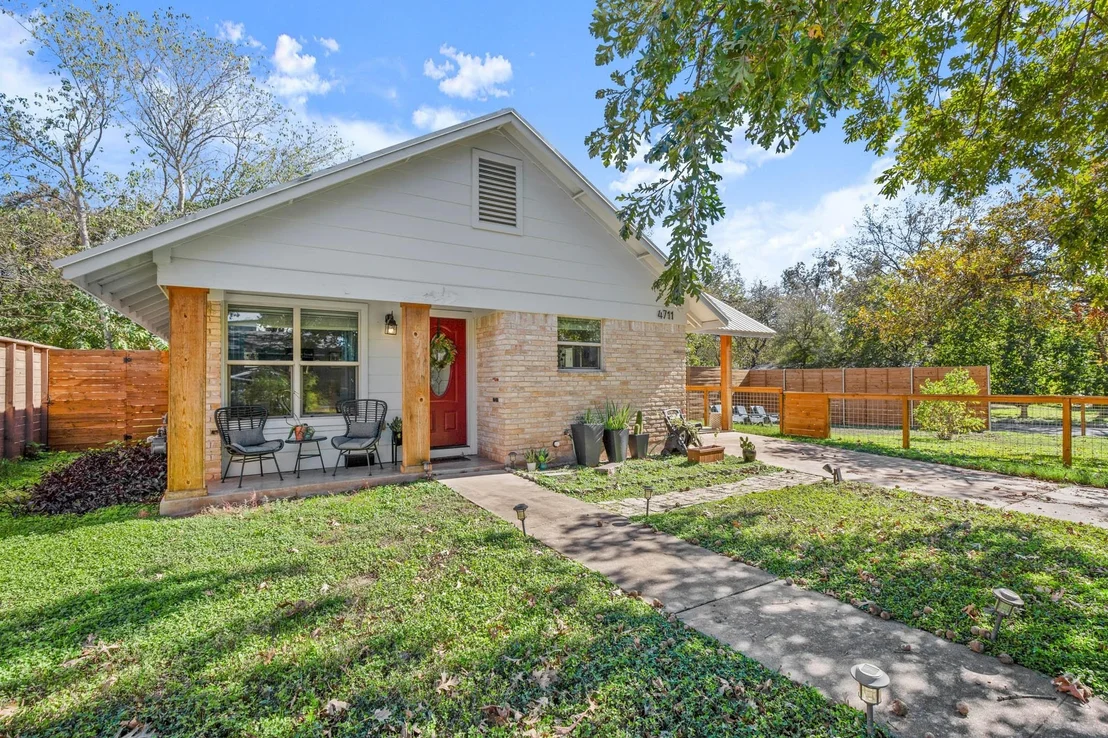 Photo of 4711 Everglade DR