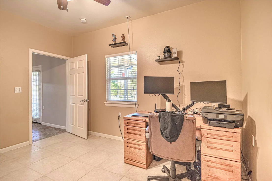 Photo of 1301 Oak Spring RD