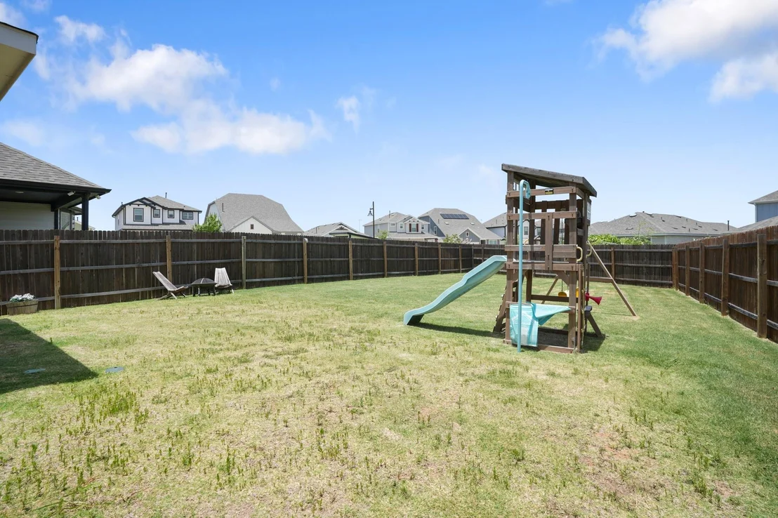 Photo of 500 Pickrell LOOP