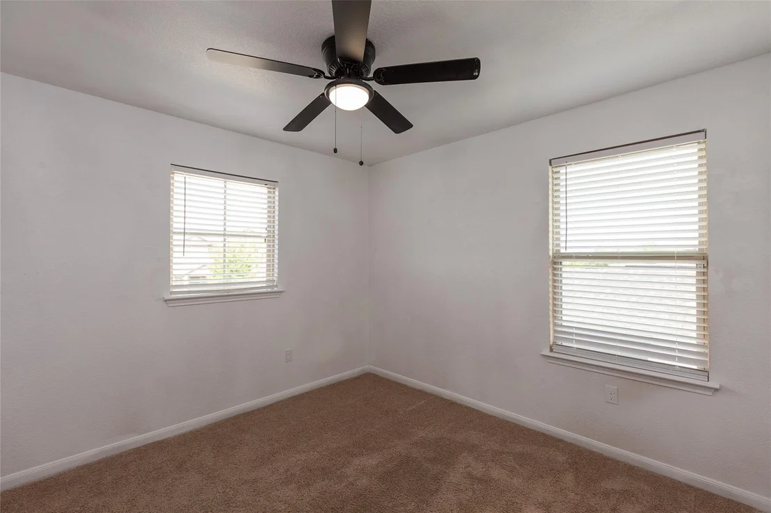 Photo of 614 Pinnacle DR