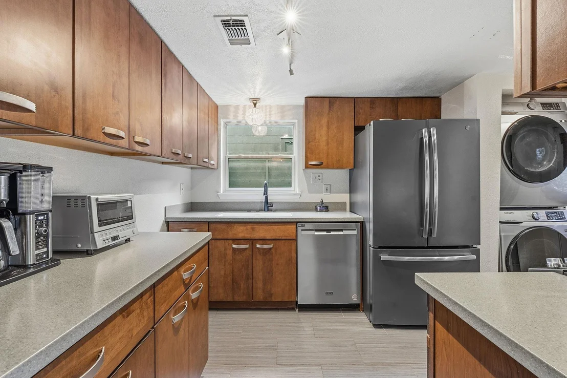 Photo of 1112 Mission RDG