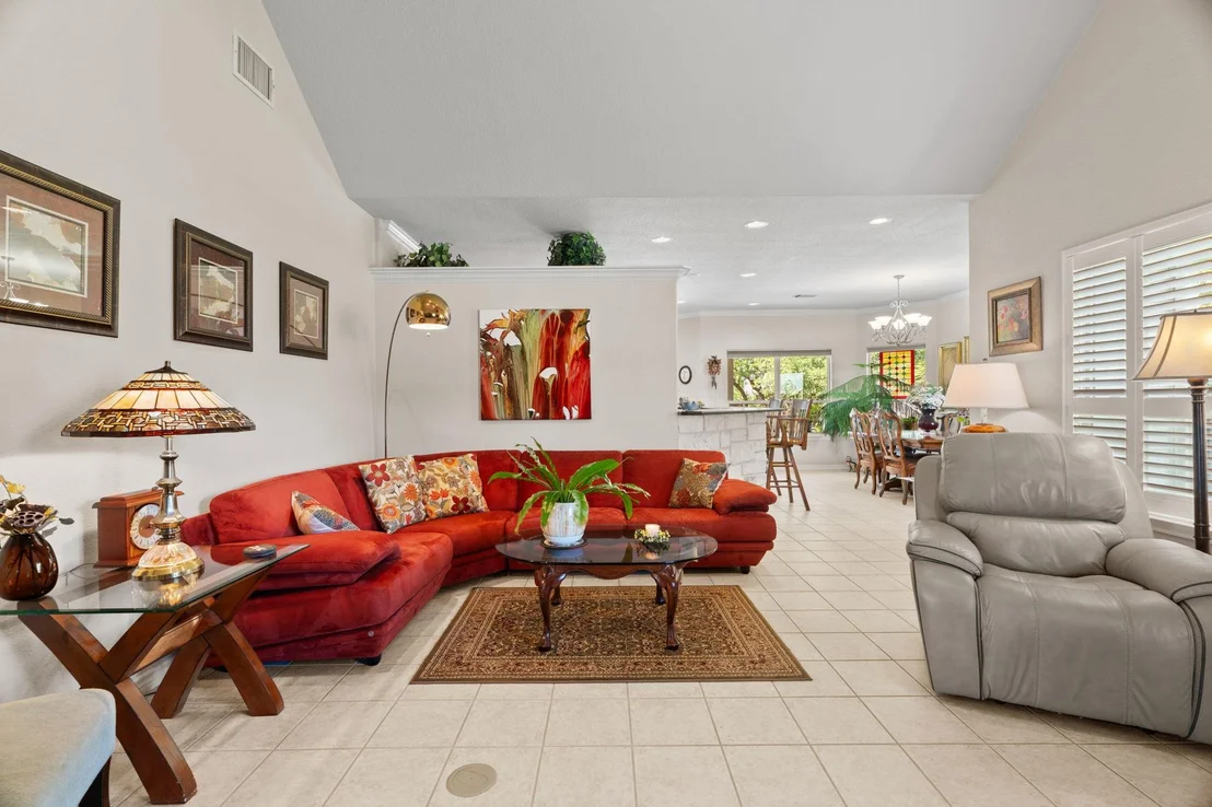 Photo of 813 Lacey Oak CIR