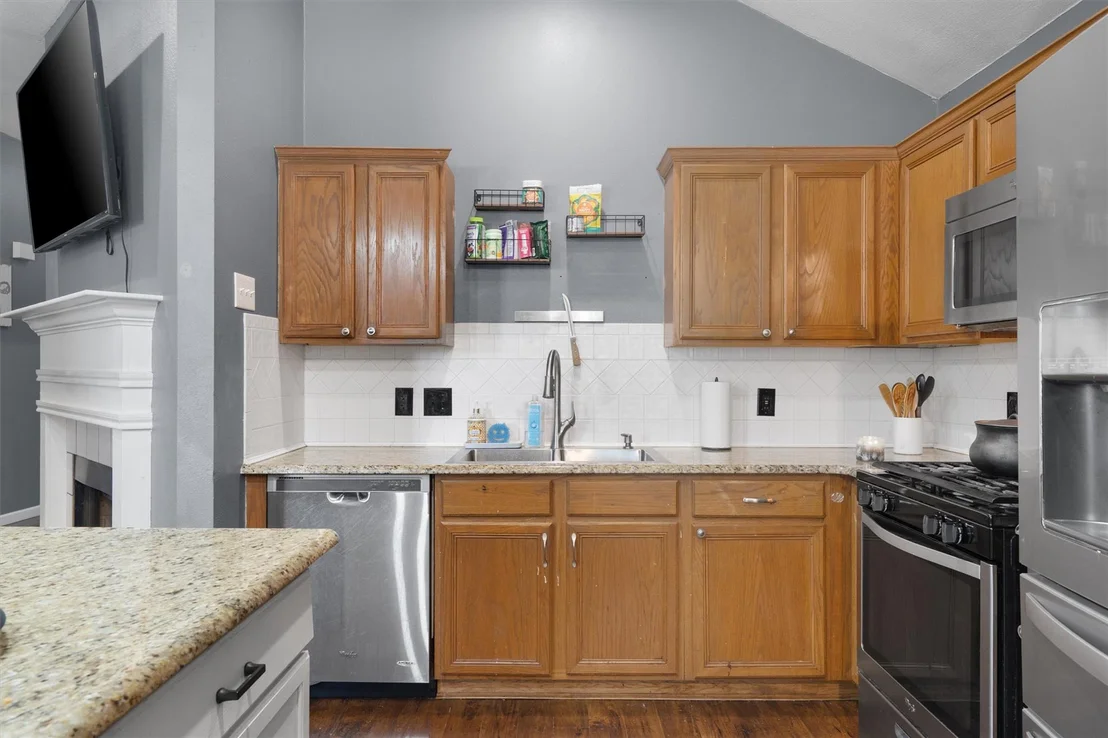 Photo of 2000 Holly Springs DR